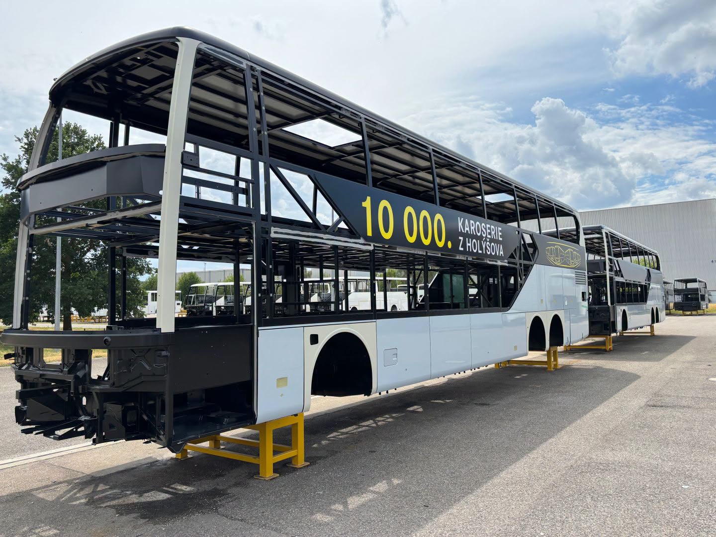 Infobus - Czechy: 10.000. karoseria Daimler Buses z Holýšova. Jubileuszowa Setra S 531 DT