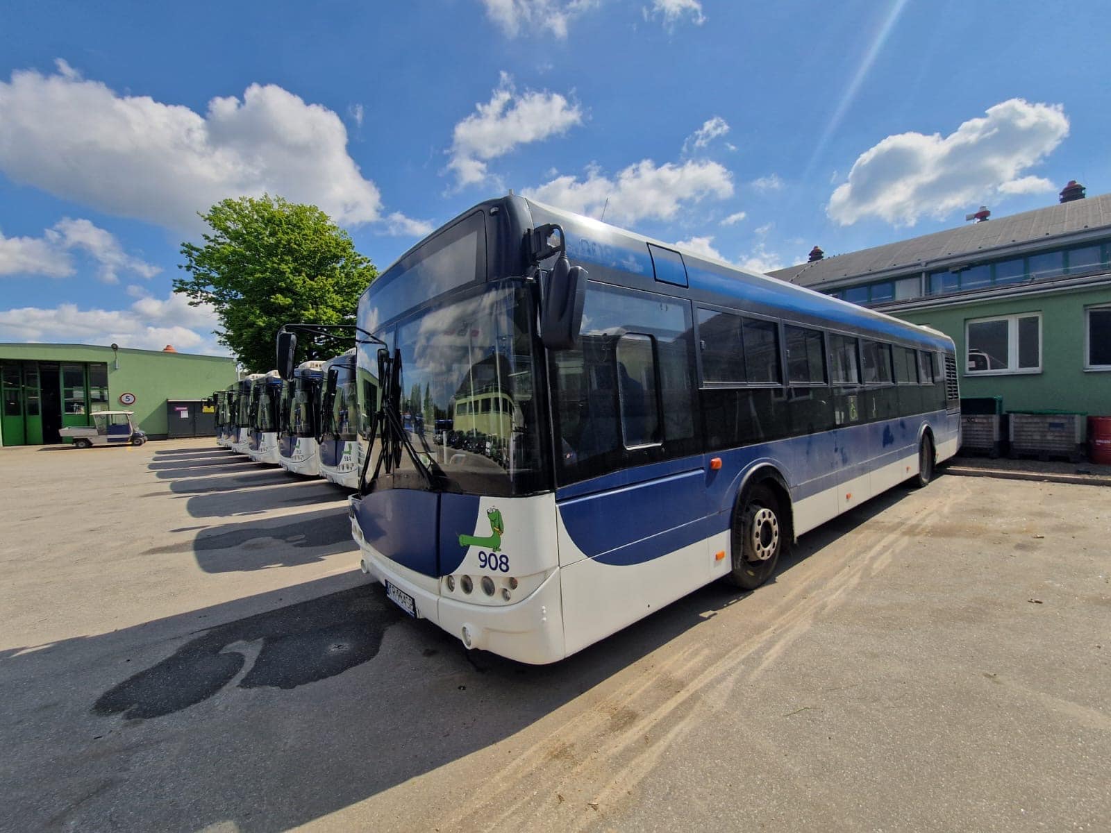 Infobus - MPK Kraków sprzedaje 20 autobusów Solaris Urbino 12. Ceny od 38 tys. zł netto