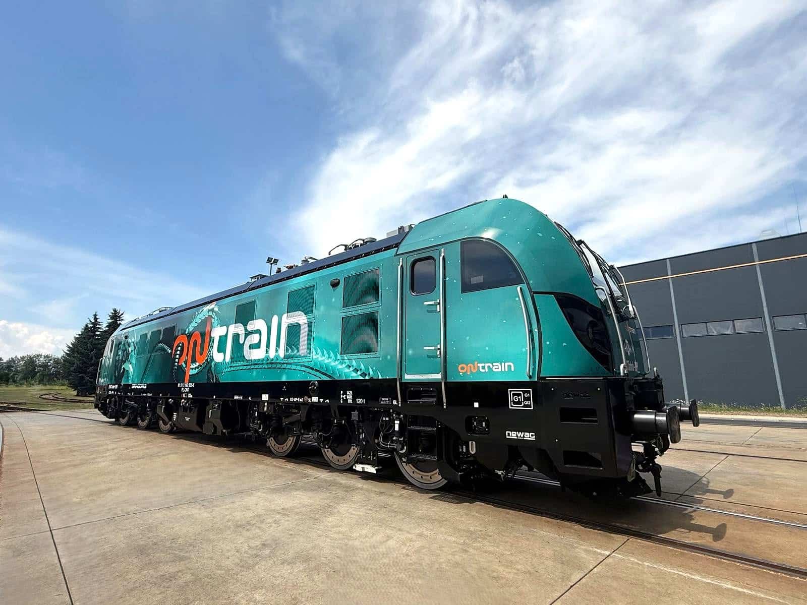 Inforail - Turkusowy Dragon 2 dla OnTrain odebrany. Lokomotywa zasili flotę JAXAN