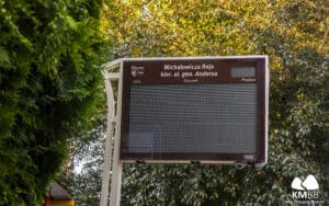 Infotrans - 30 tablic dynamicznej informacji pasażerskiej od Pixel dla Bielska-Białej. Start montażu