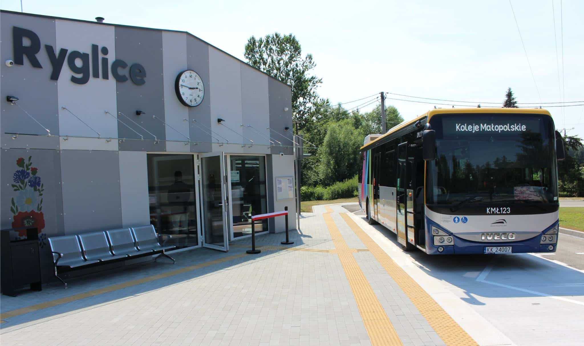 Infotrans - Ryglice otworzyły węzeł przesiadkowy za ponad 2 mln PLN