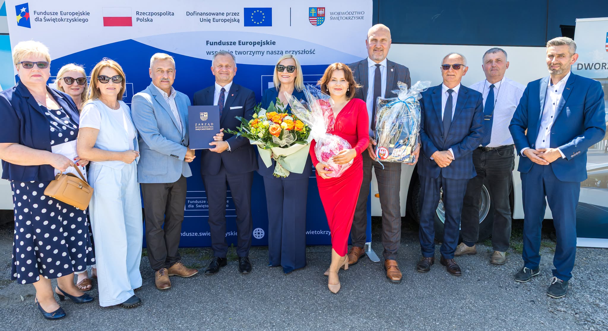 Infotrans - Powiat Opatowski kupi cztery elektrobusy. Powstanie też nowy dworzec i zaplecze