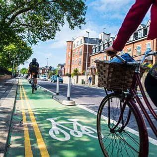 Infobike - Anglia: Ponad 3.500 mil bezpieczniejszych tras i krajowa sieć do 2030 roku