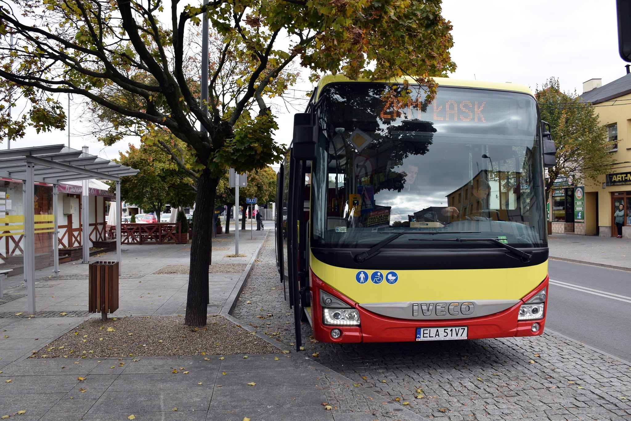 Infobus - Łaska Komunikacja Miejska, czyli ZKM zmienił się w ŁKM. Bez zmian w biletach i rozkładach