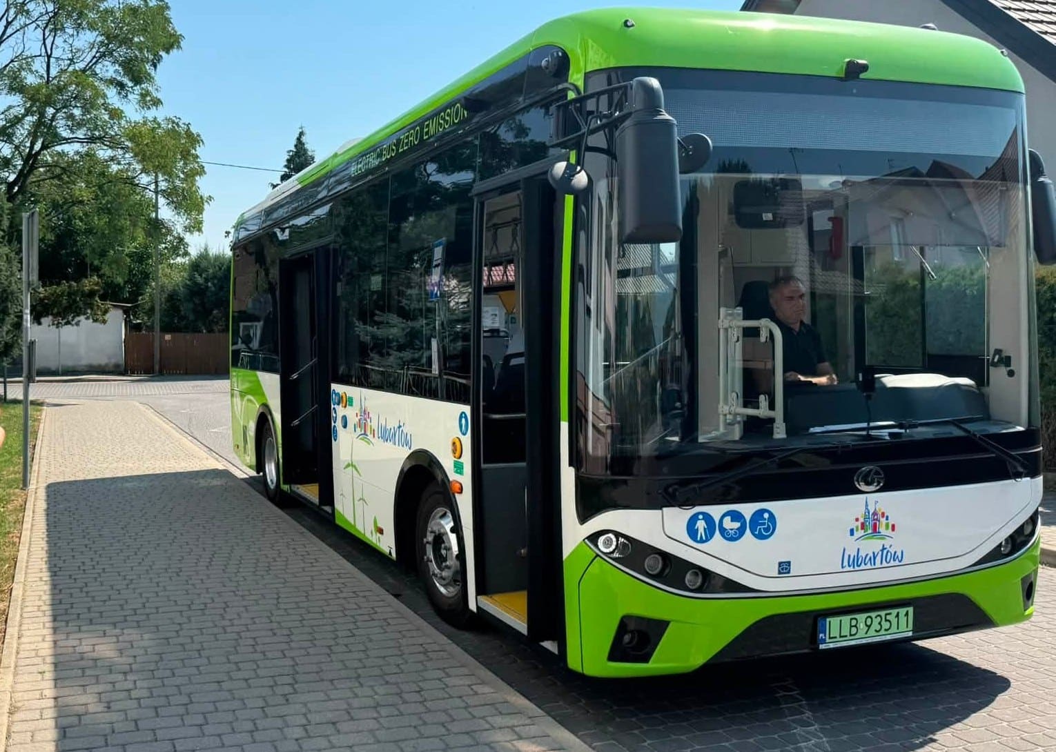 Infobus - Dwa Zonsony już na trasach testowych w Lubartowie. Miasto szykuje nowe linie