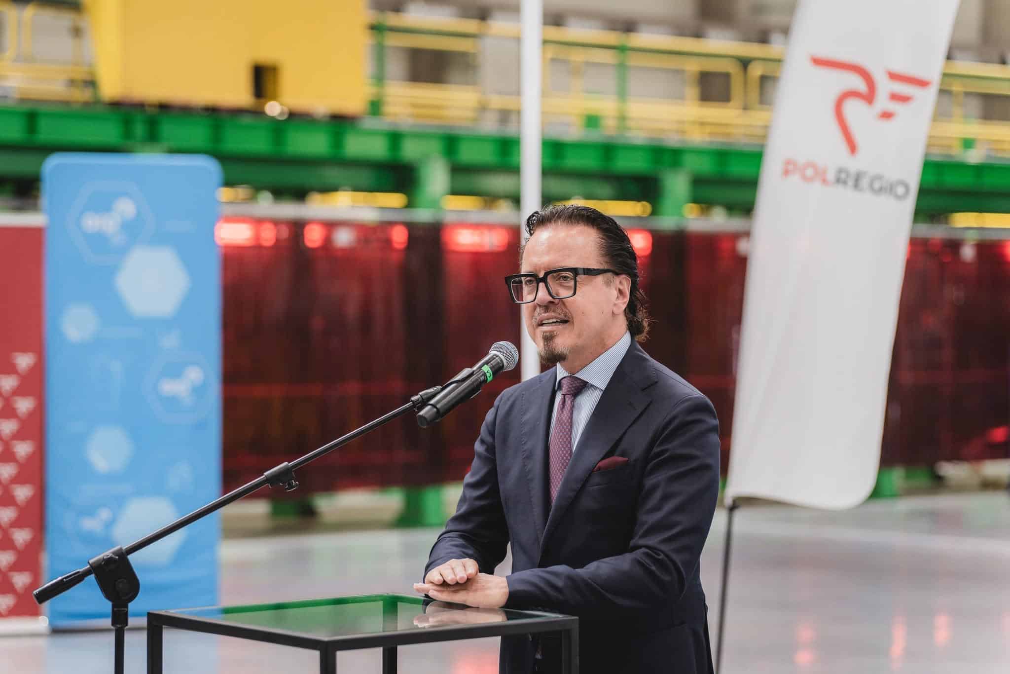 Inforail - Minister Balczun: Pracujemy nad strategią dla Polregio, kontrakt z PESĄ jest jej elementem