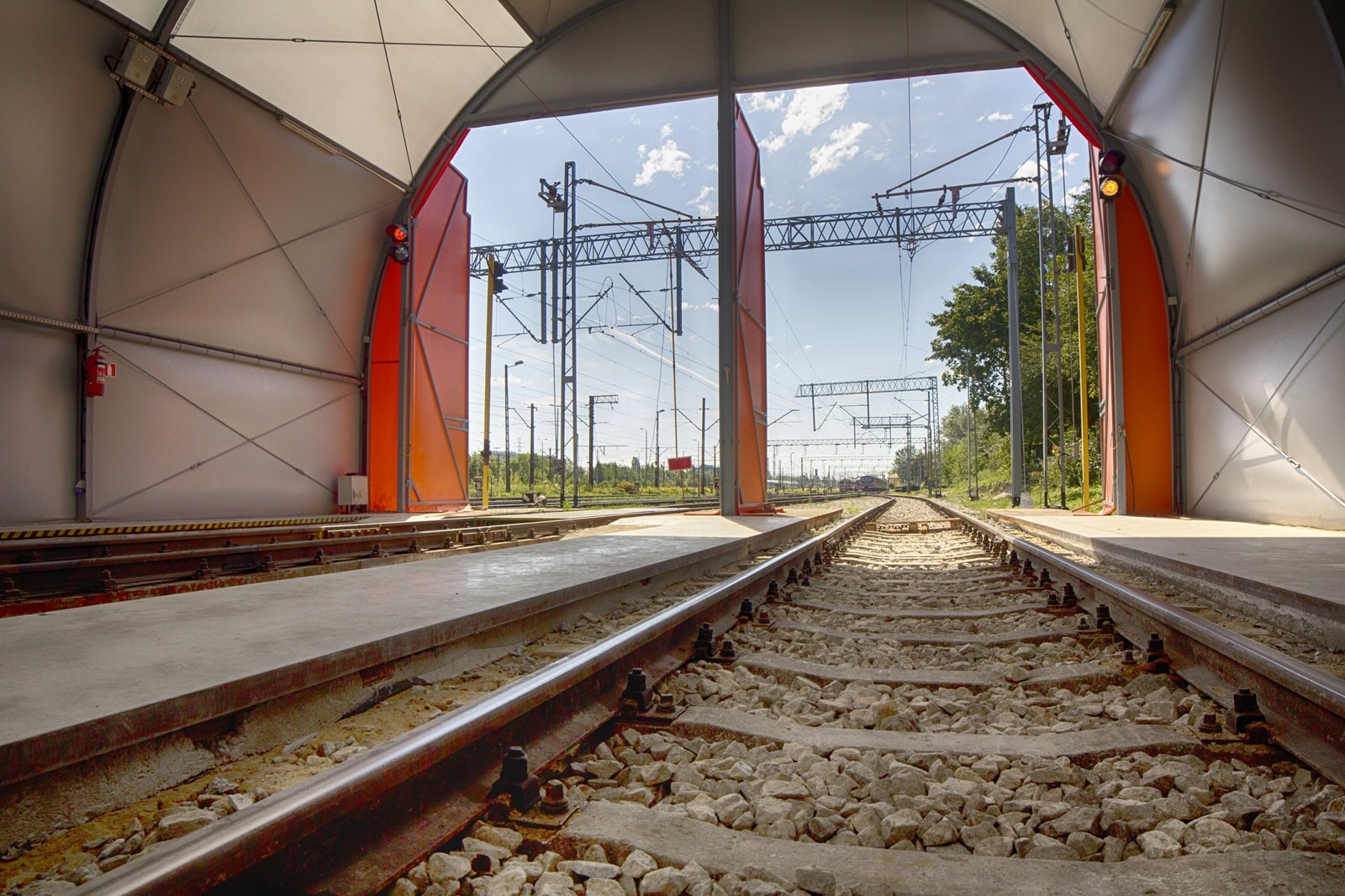 Inforail - POLREGIO wyremontuje zaplecza techniczne w Łodzi i Częstochowie. Nowe rozjazdy i około 300 metrów torów