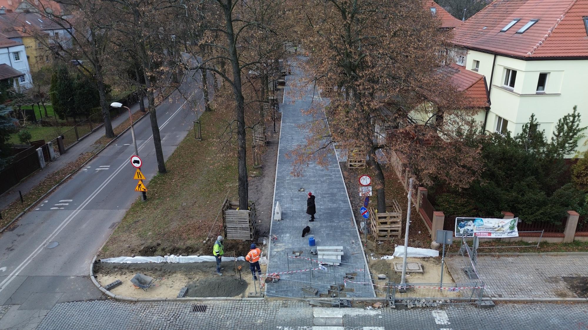 Infobike - Gliwice: 720 m alei pieszo-rowerowej przy Mickiewicza za ok. 4,6 mln PLN
