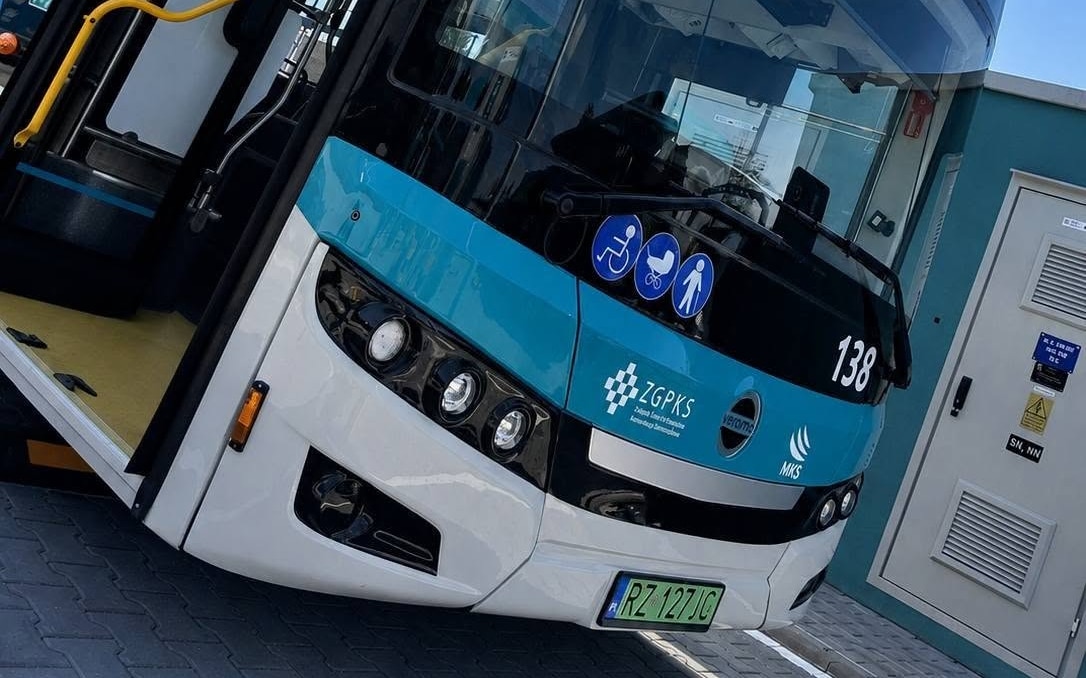 Infobus - Debiut autobusów Golden Dragon w PKS Rzeszów. Pierwsze trzy elektrobusy w ruchu