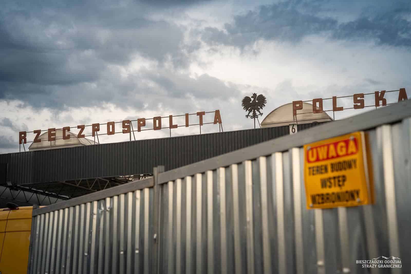 Infobus - Medyka zamyka wjazd dla autokarów od 20 września. Objazd przez trzy przejścia