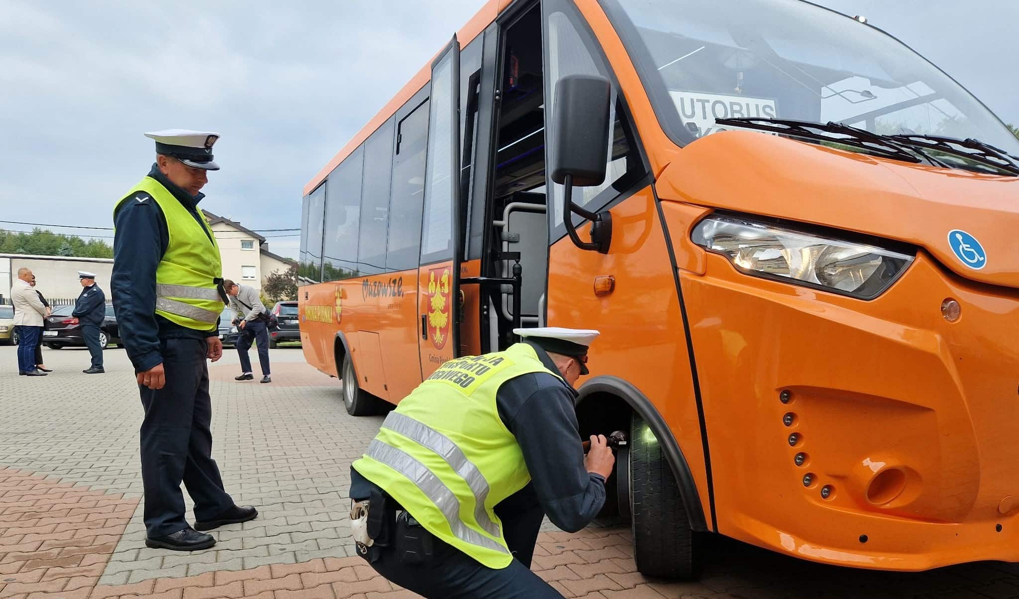 Infobus - ITD sprawdziła 279 autobusów szkolnych na Mazowszu. Pięć nie mogło jechać dalej