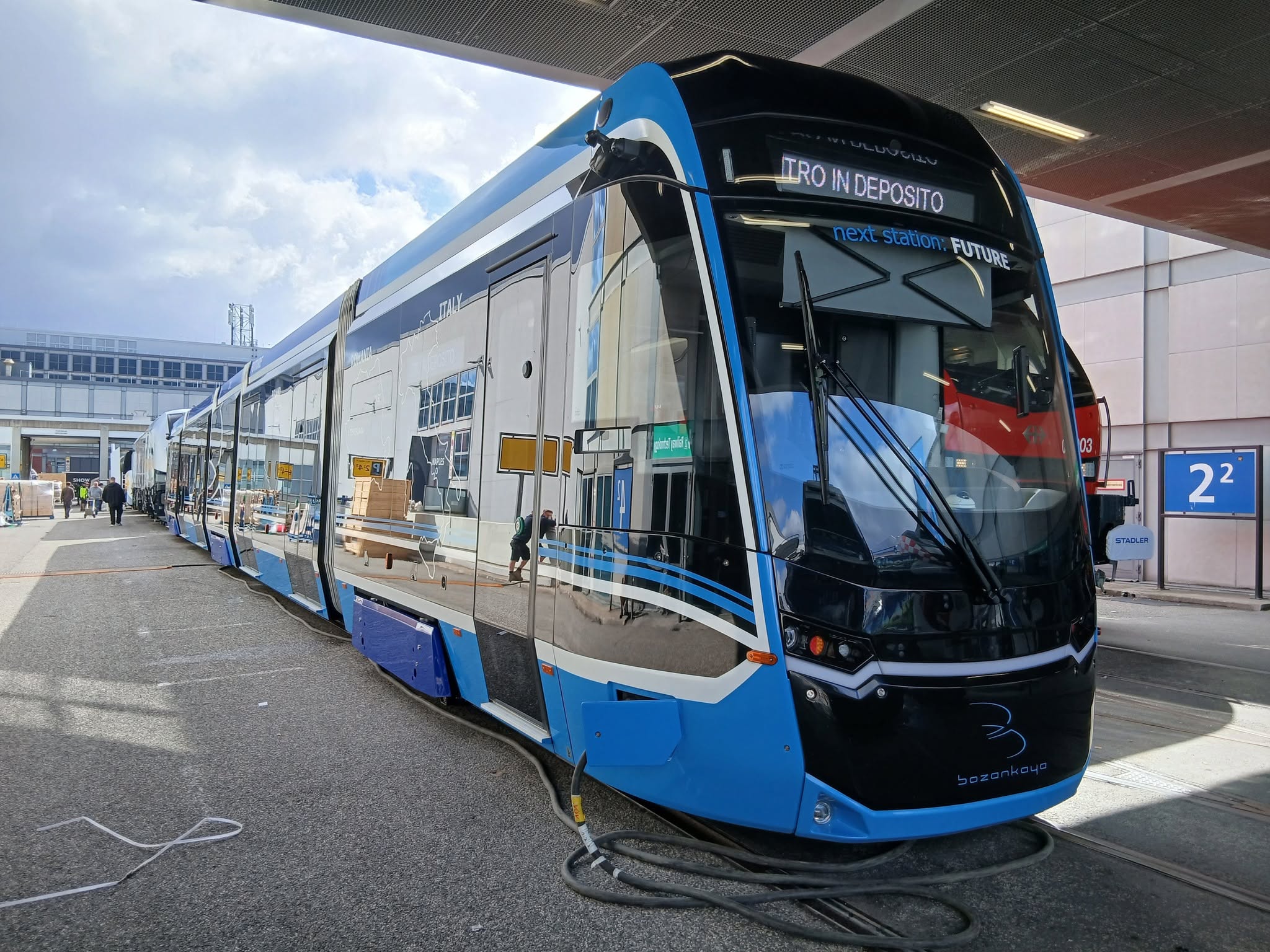 Infotram - InnoTrans 2026: „Tram del Mare” z Maradoną. Bozankaya pokazuje wagon dla Neapolu
