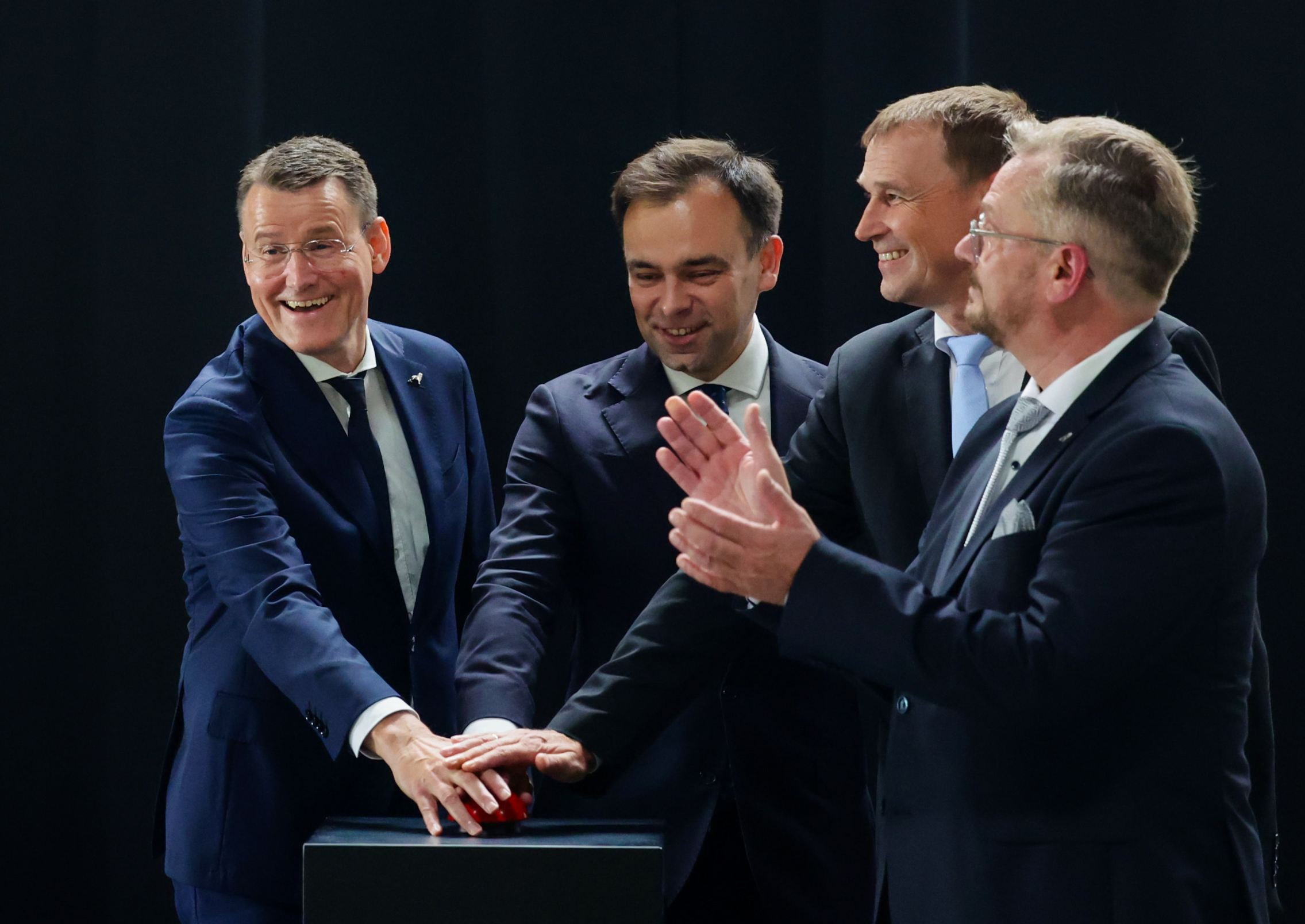Infobus - Michael Kobriger zostaje w zarządzie MAN na kolejne 5 lat. Produkcja plus logistyka