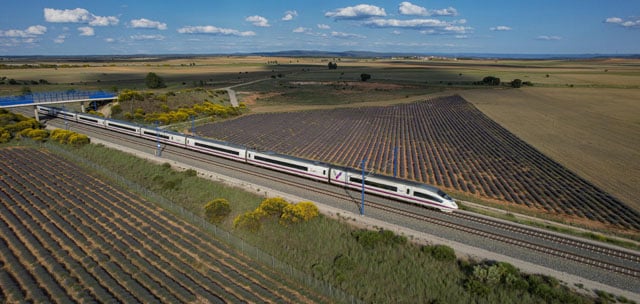 Inforail - Renfe z najniższym śladem węglowym w historii. Emisje spadły o ponad 89 proc. od 2005 roku