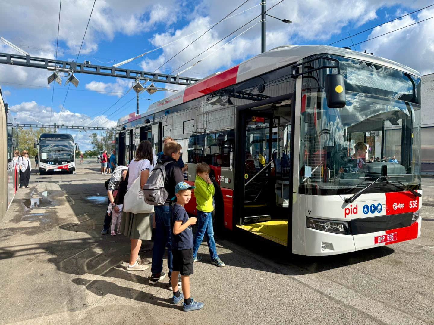 Infobus - Praga odebrała pierwszych 11 trolejbusów Bozankaya SNG 12T. Z napędem Medcomu