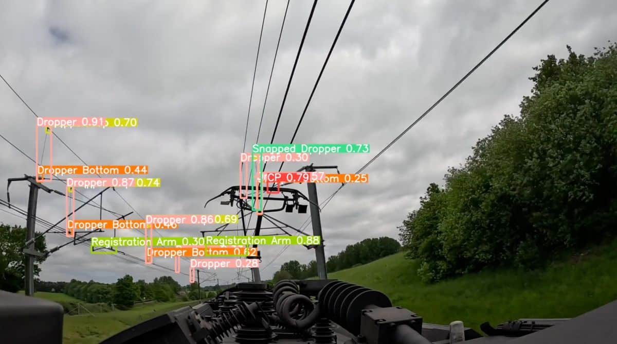 Inforail - InnoTrans 2026: Hitachi Rail stawia na sztuczną inteligencję. Od 2027 roku wszystkie nowe pociągi z czujnikami HMAX