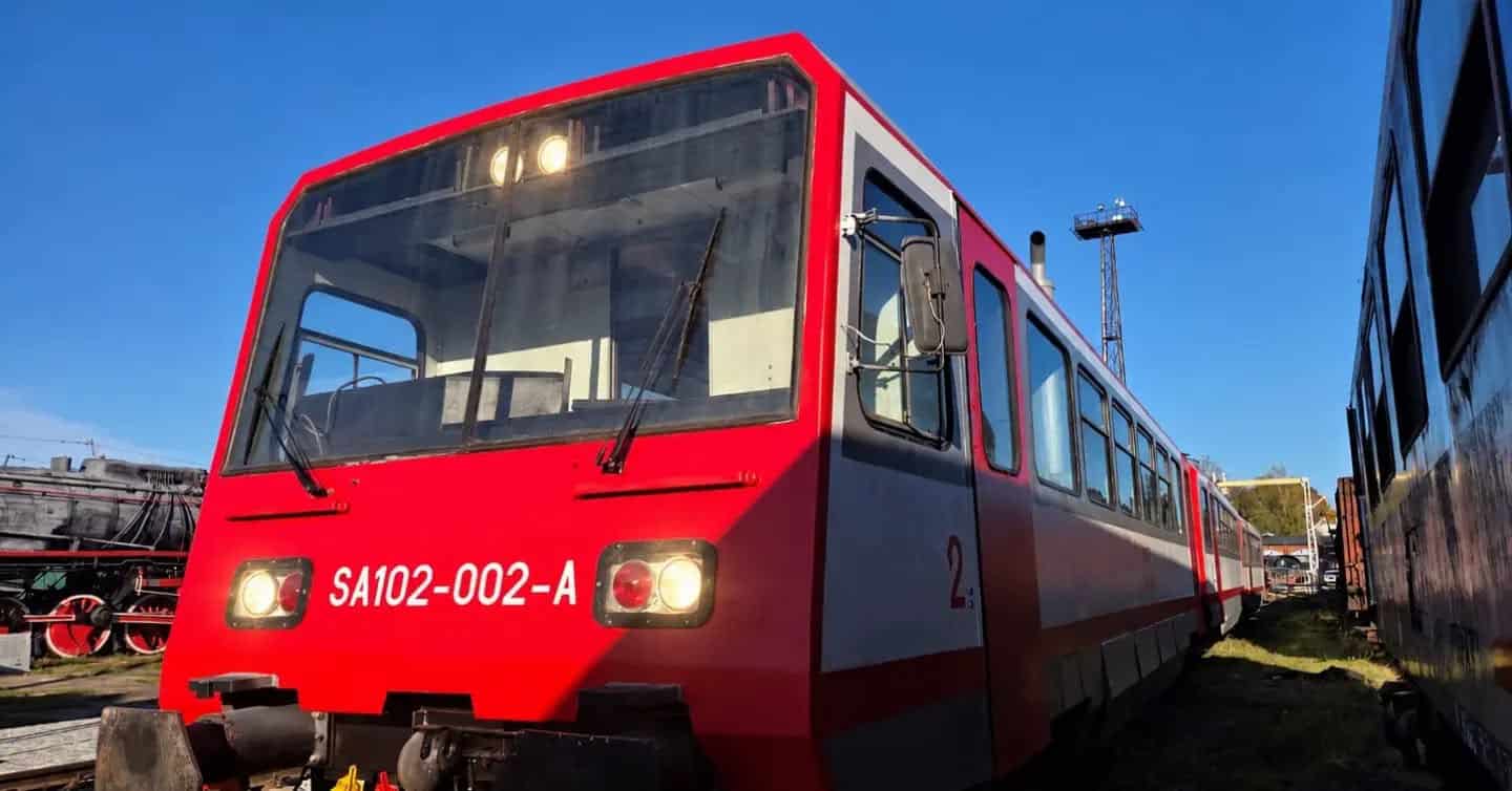 Inforail - Zabytkowy szynobus SA102-002 po renowacji. Ale to nie koniec, Muzeum w Jaworzynie Śląskiej chce przywrócić go do ruchu