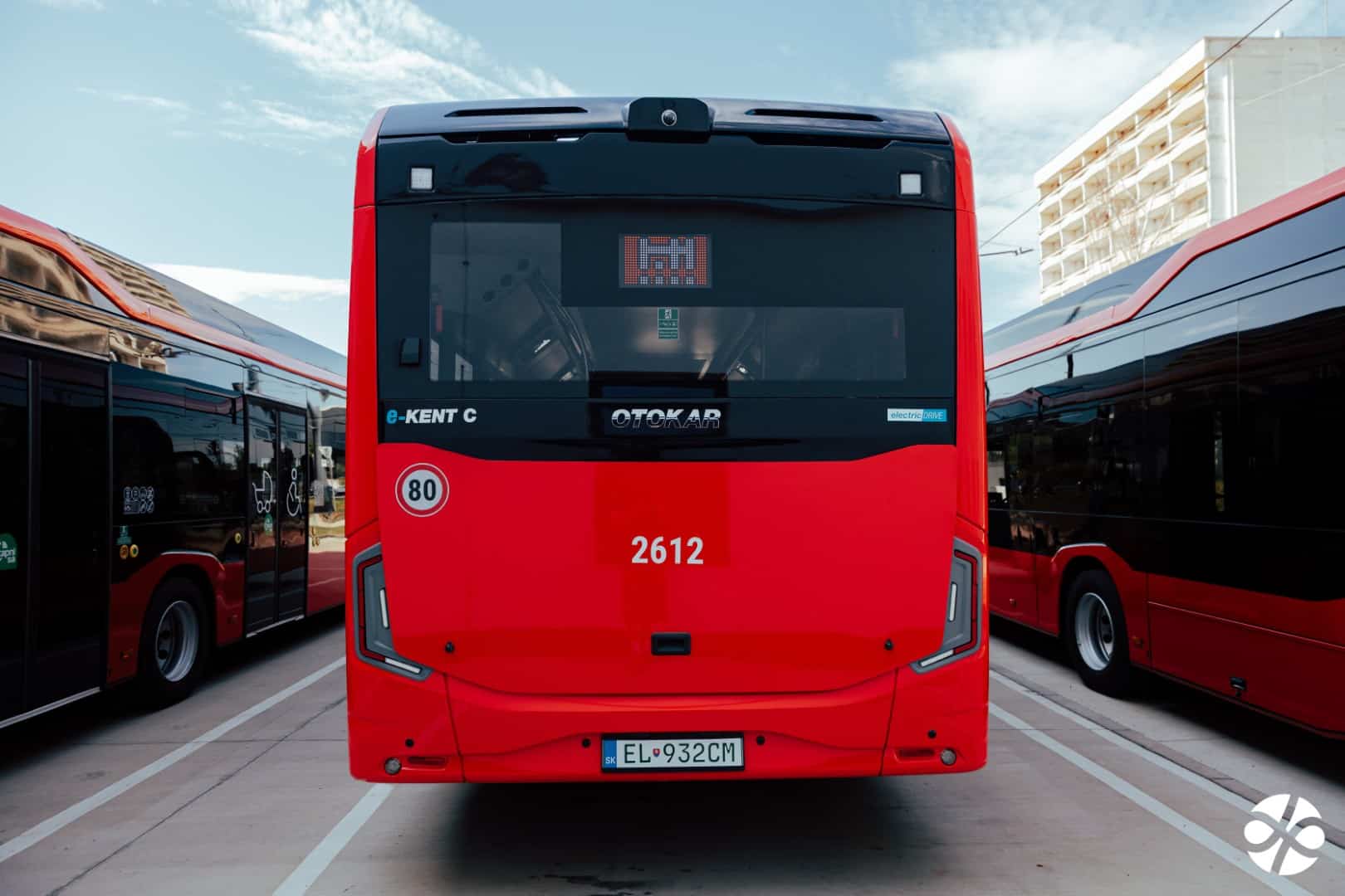 Infobus - Bratysława przyspiesza wymianę autobusów. 126 nowych pojazdów od SOR i Otokar