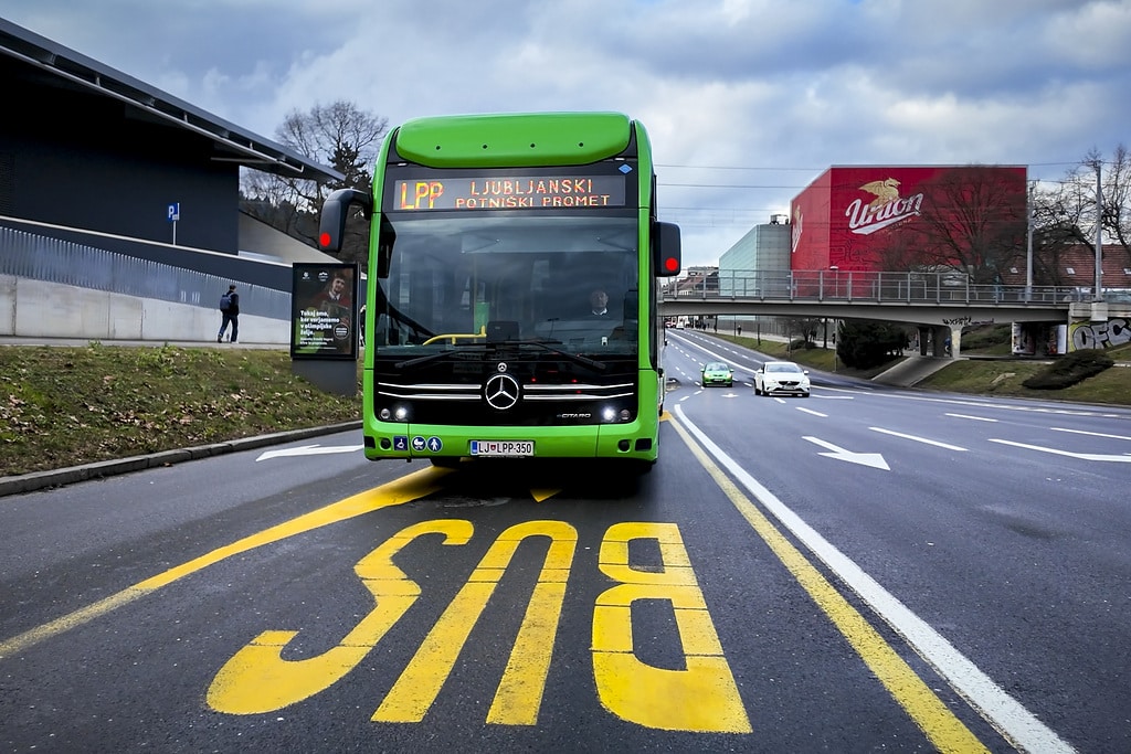 Infobus - Daimler Buses rośnie na rynku autobusów wodorowych: Niemcy, Słowenia i Polska