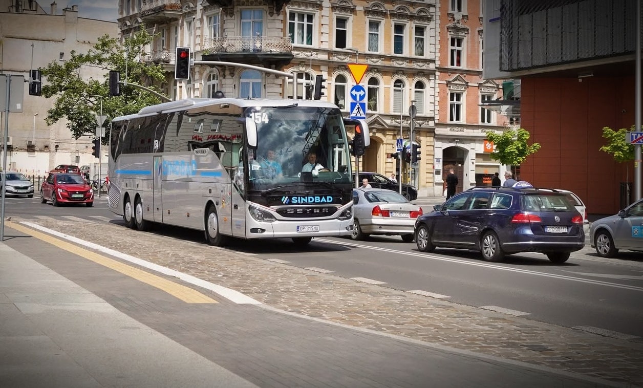 Infobus - Sindbad uruchamia nową linię krajową. Codziennie z Opola do Piotrkowa Trybunalskiego
