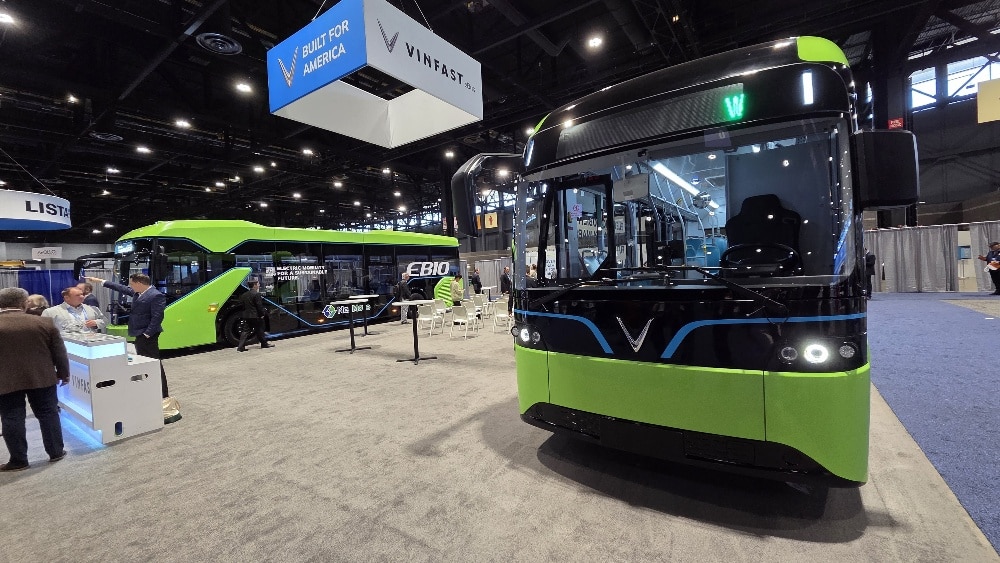 Infobus - APTA 2026: VinFast wchodzi na rynek USA. Dwa elektrobusy i partnerstwo z NexMove