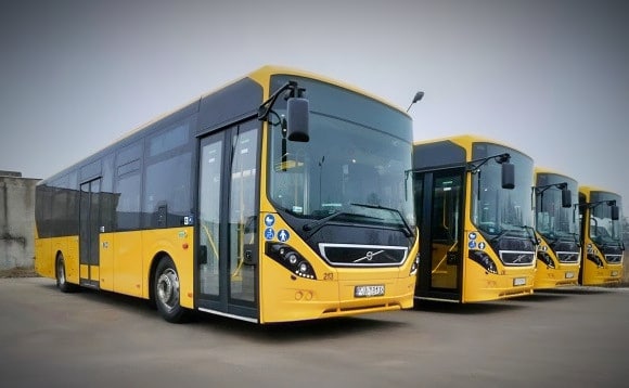 Infobus - JLA wybrały zewnętrznych kierowców z przetargu. Minimum pięciu