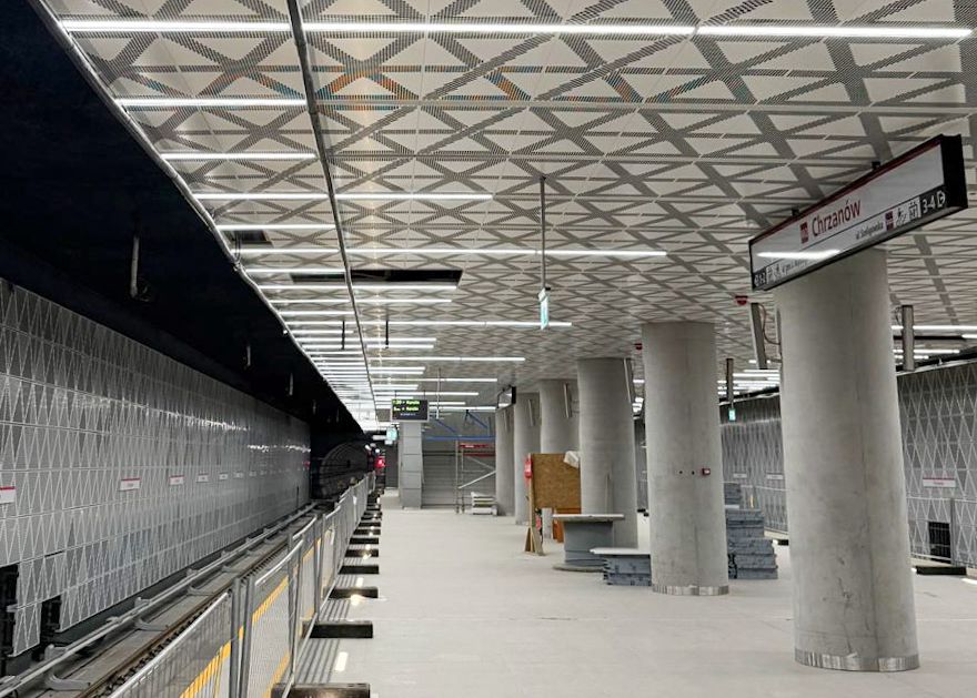 Infotram - Warszawa: Stacja metra Chrzanów otwarta dla zwiedzających. W sobotę, 10 października, będzie można zejść na peron