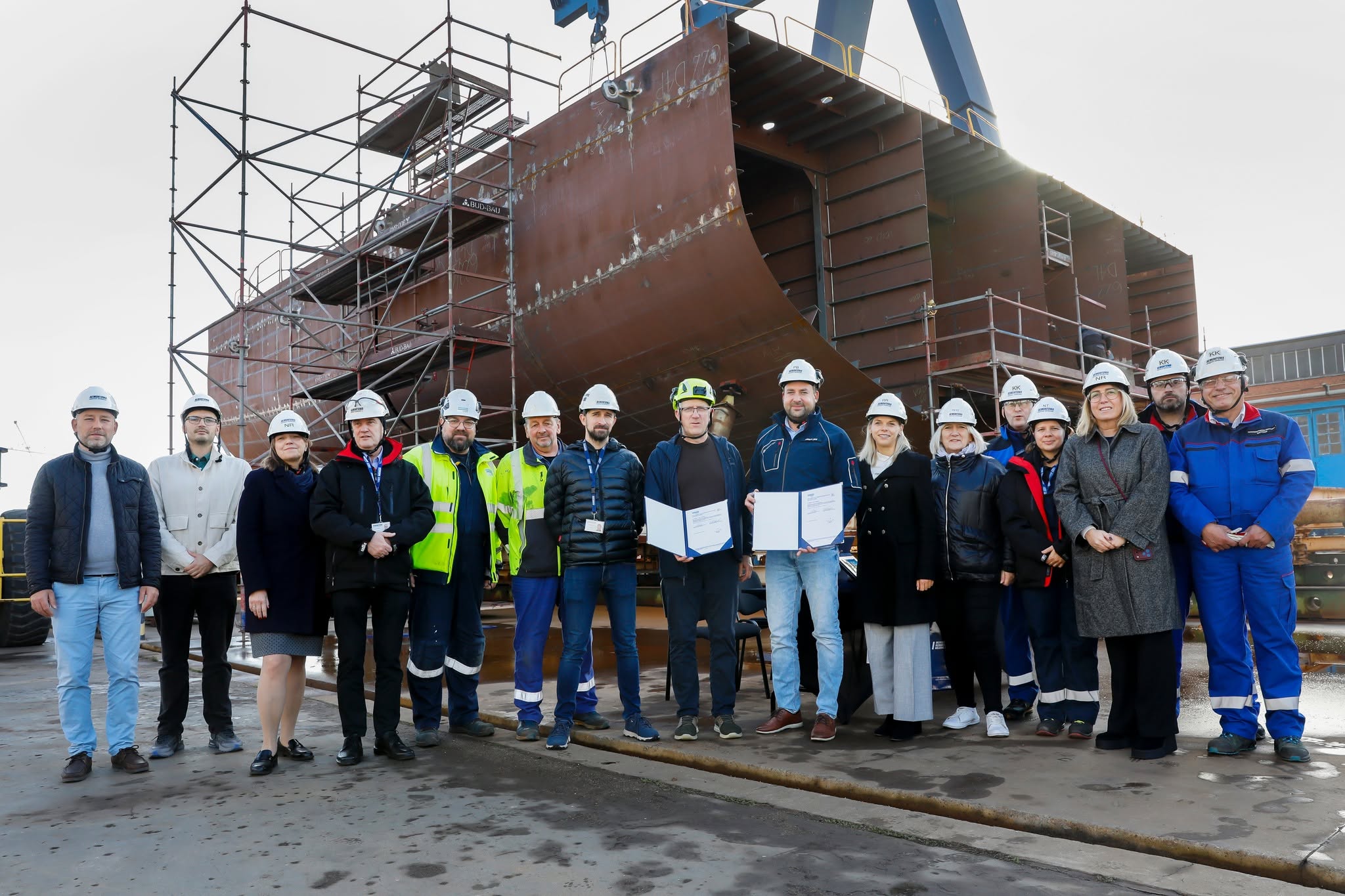 Infoship - Remontowa Shipbuilding buduje kolejny prom hybrydowy dla Norwegii. Położono stępkę pod jednostkę dla Torghatten Midt