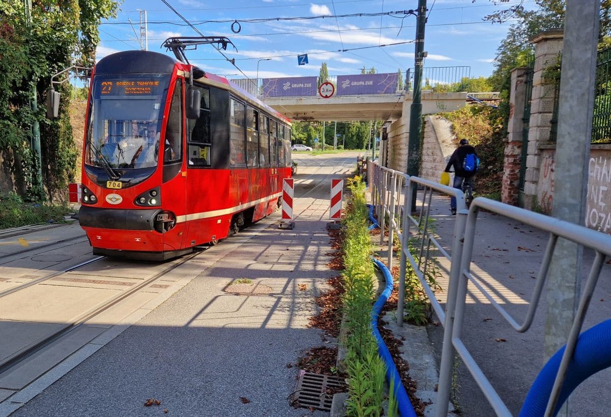 Infotram - Sosnowiec: Tramwaje linii 21 i 27 wracają na stałe trasy