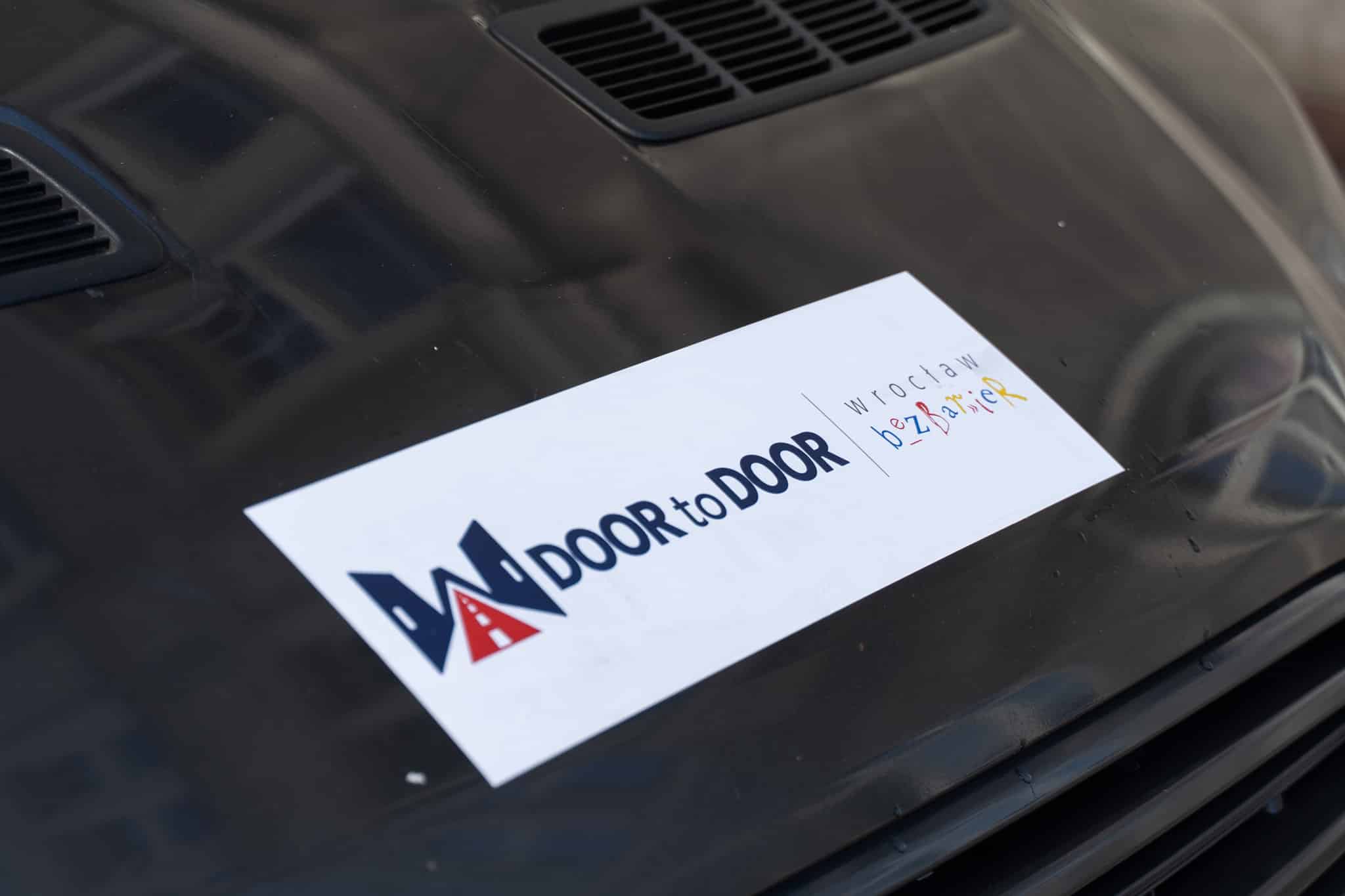 Infotrans - Wrocław uruchomił transport Door to Door. Dwa pojazdy, 20 zł za kurs i pilotaż do końca roku
