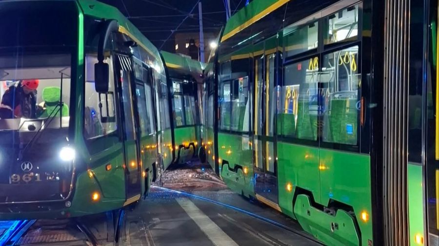 Infotram - Zderzenie dwóch tramwajów w Poznaniu. Jeden się wykoleił, motorniczemu zatrzymano uprawnienia