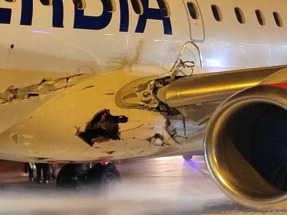 Samolot Air Serbia przez godzinę latał z dziurą w kadłubie