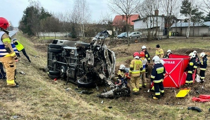Łódzkie: Tragiczny wypadek z udziałem autobusu PKS w Grudnej